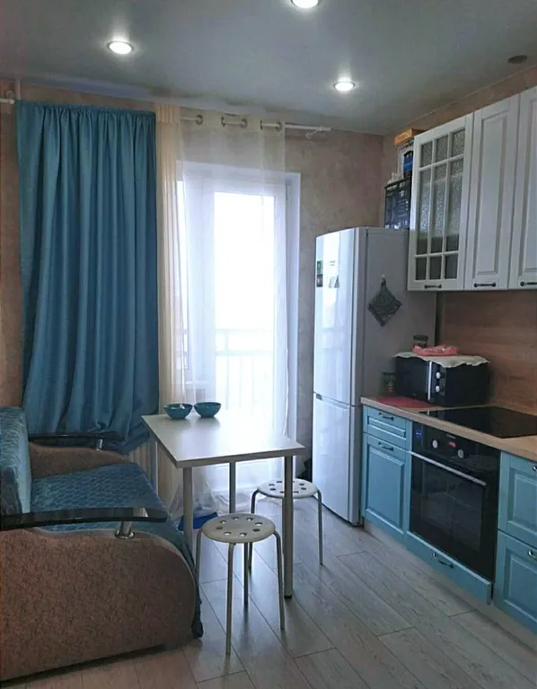 Уютная,светлая квартира в шикарном  доме. Отличная инфраструктура.