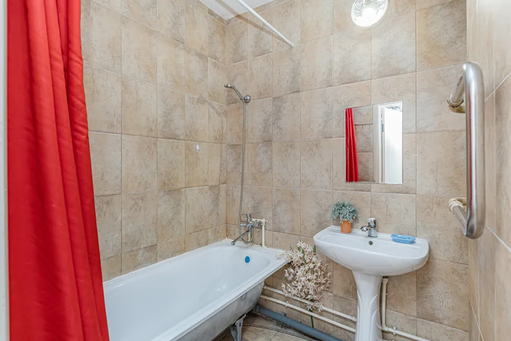 Большая трёшка в парковом близко Чвакуш