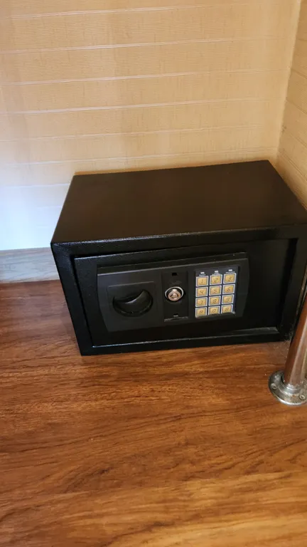 Дом с отдельным двором рядом с Театральной площадью