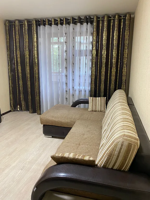 Отличная квартира в кирпичном доме в центре города