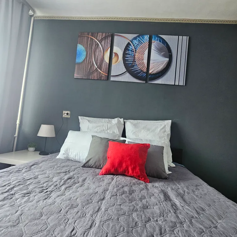 Большая, уютная двухкомнатная квартира возле пляжа