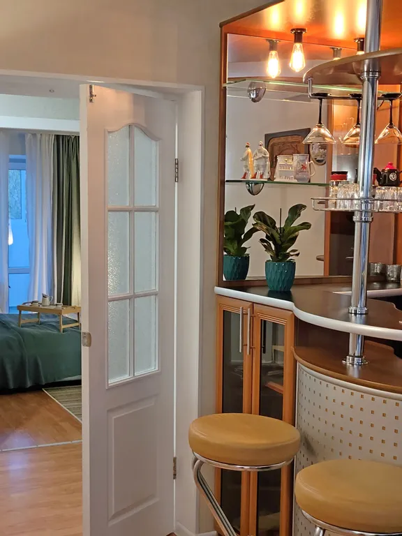 Gerasimenko. Просторная квартира. В 15 минутах от Кремля — аренда посуточно в Великий Новгород