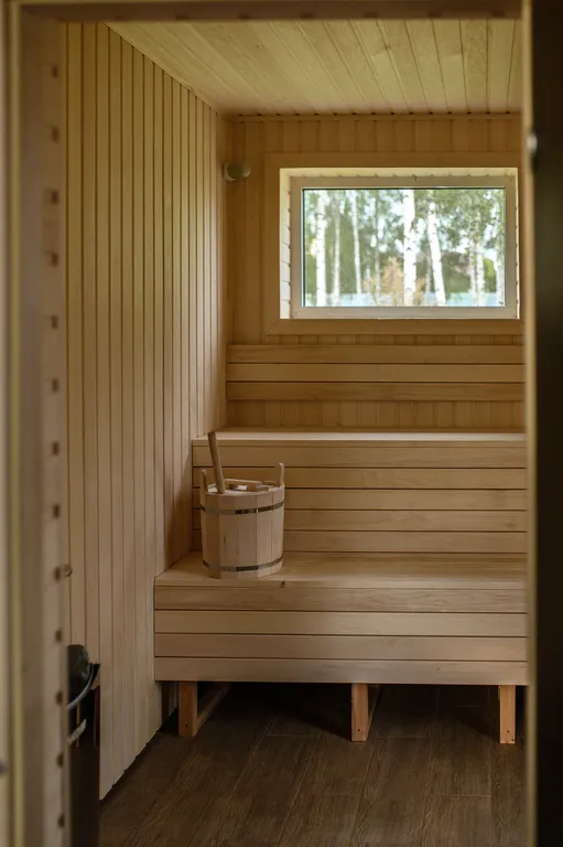 Дом с сауной на берегу реки