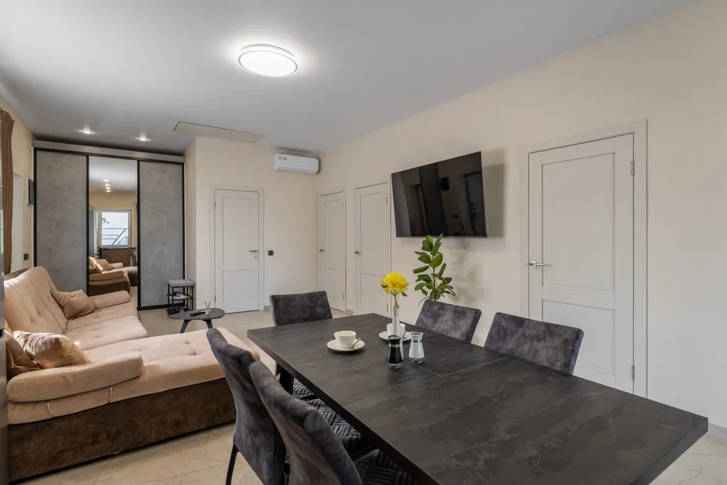 Дом с видом на залив на 1 линии