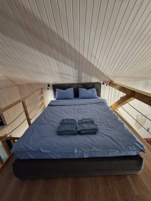 Двухуровневый коттедж Тенерифе с террасой