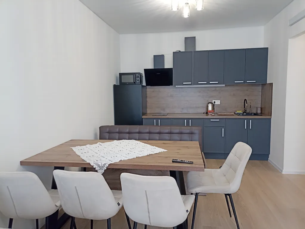 Просторная квартира с 2 спальнями у МРНЦ Цыба и Росатома