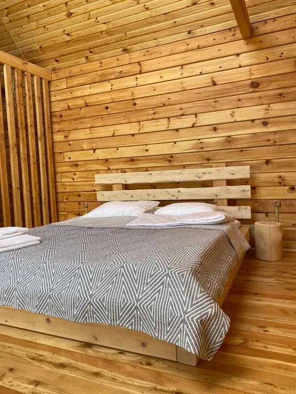 Кедровый коттедж в живописном месте Чемала