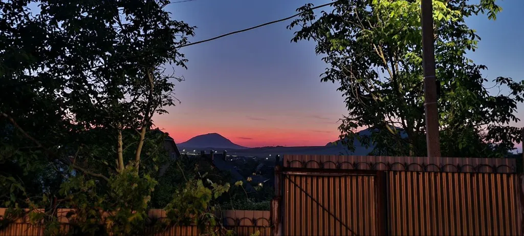 Тихий Домик с видом на горы