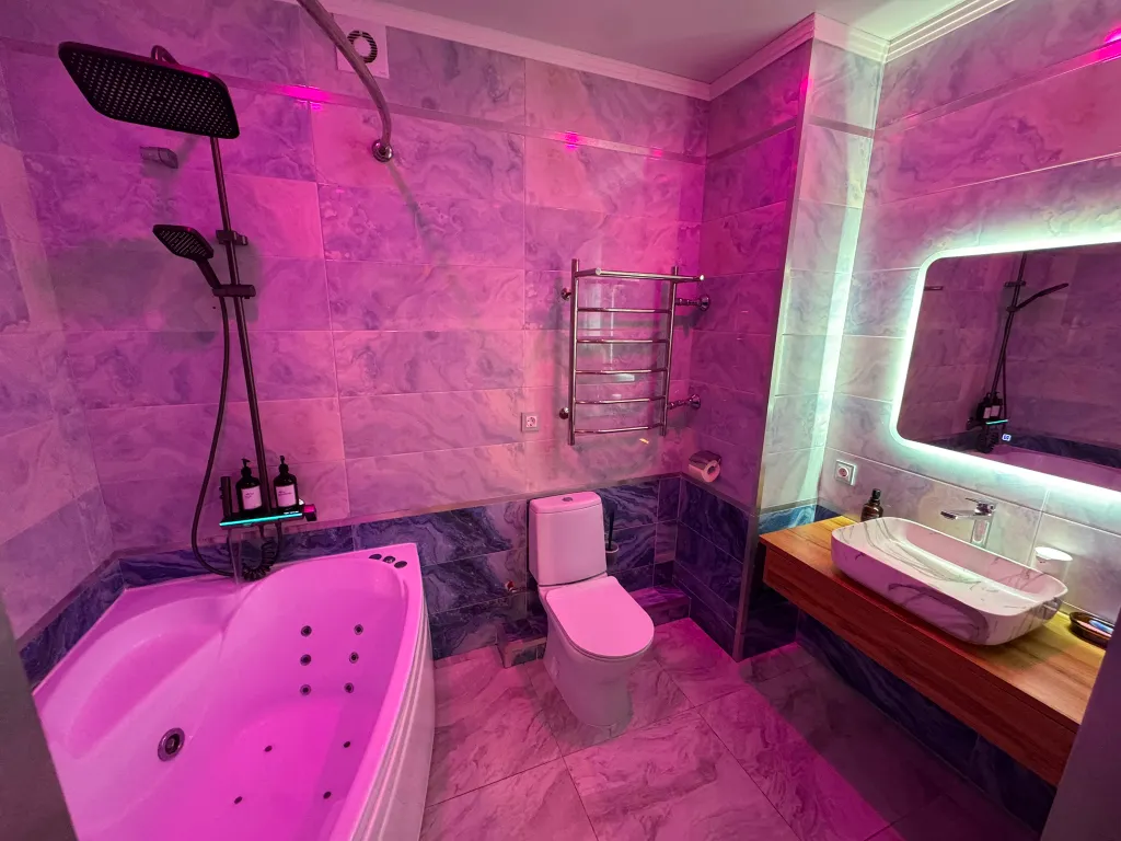 Vip-loft с джакузи, большая 1-комнатная квартира