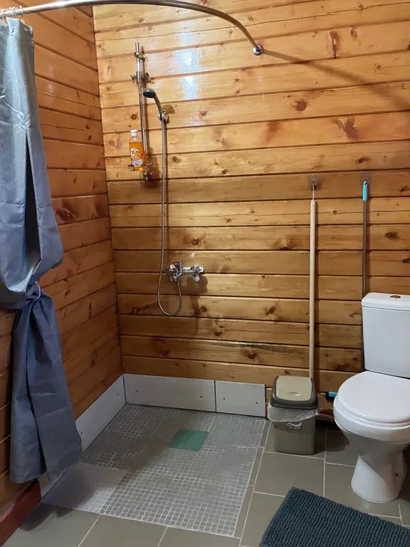 Уютный дом в деревне рядом с рекой Ока