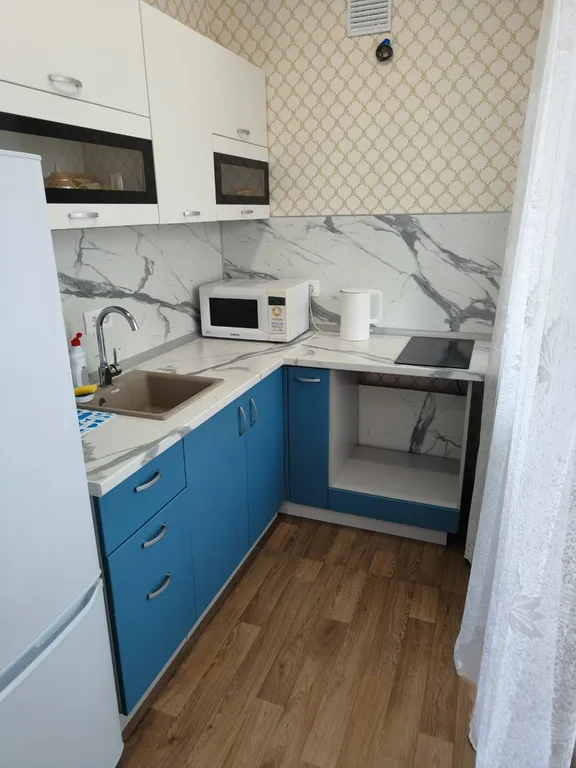 Квартира Студия возле Кристалла — Тюмень