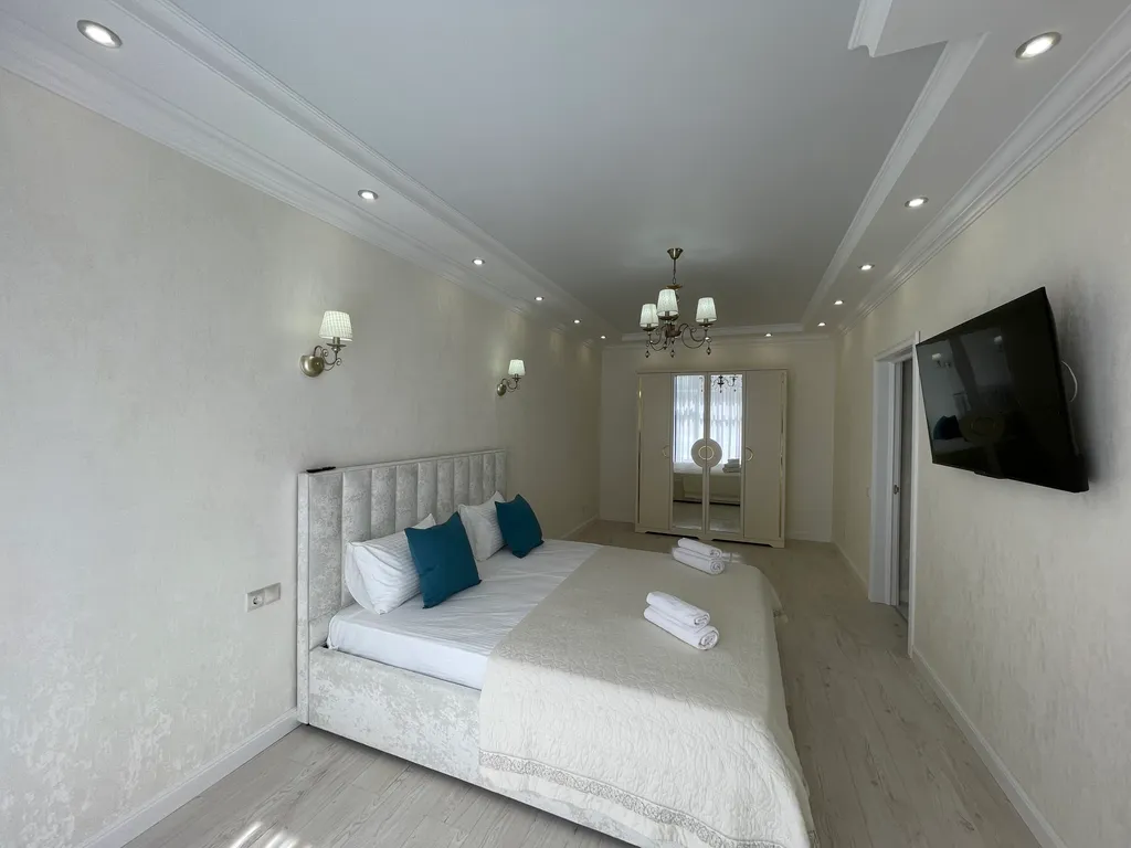 Апартаменты в новом доме в центре города, люкс