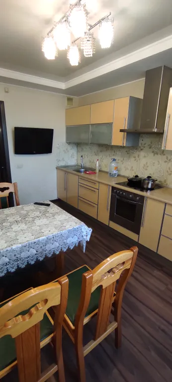 Просторная дизайнерская трешка