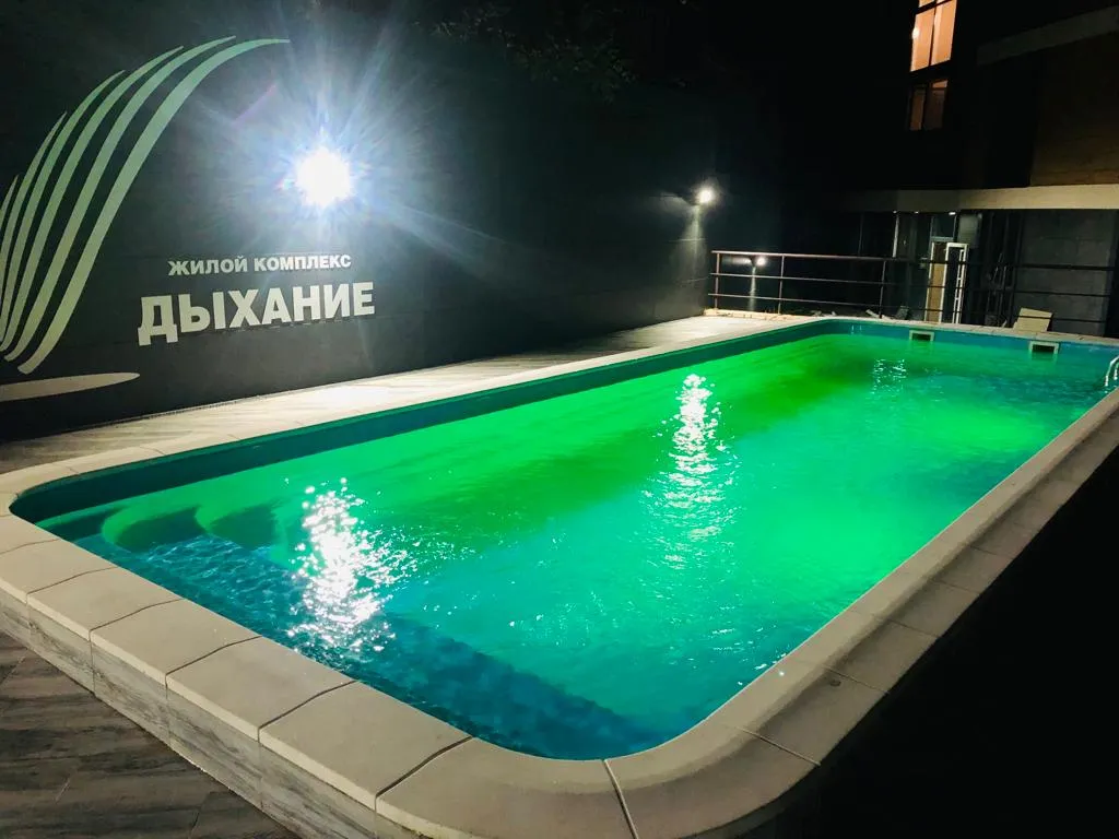 Апартамент с бассейном