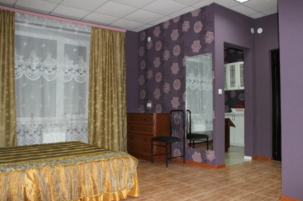 Квартира Студия с личной парковкой — аренда посуточно в Абакан