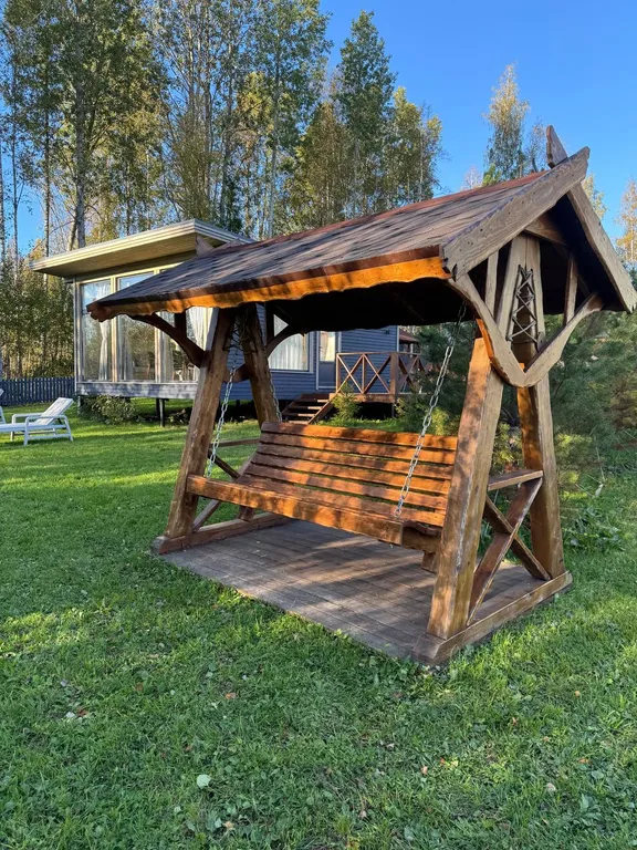 Уютный домик в живописном поселке на Красногвардейском озере