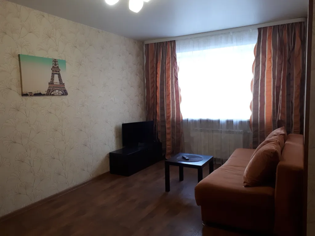 Квартира 3-комнатная квартира у метро Красный проспект — Новосибирск