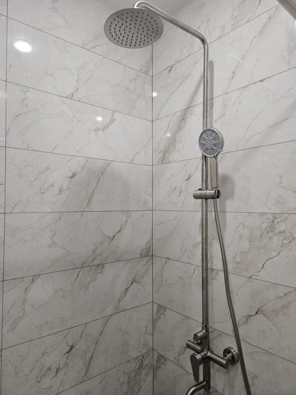 Квартира с ремонтом на первой береговой линии