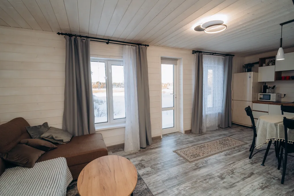 Уютный домик на берегу Ладожского озера с сауной и баней