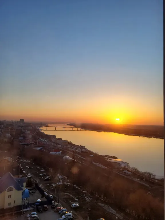 Уютная квартира на высоком этаже с прекрасным видом на реку Кама