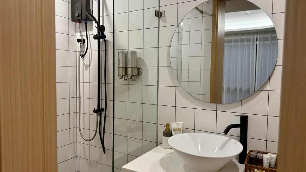 Новая квартира с двумя спальнями и бассейном у моря, пляж Камала