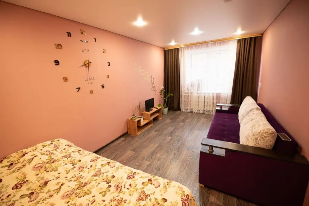 Уютная, чистая квартира для некурящих в районе Ледового дворца — аренда посуточно в Сибай