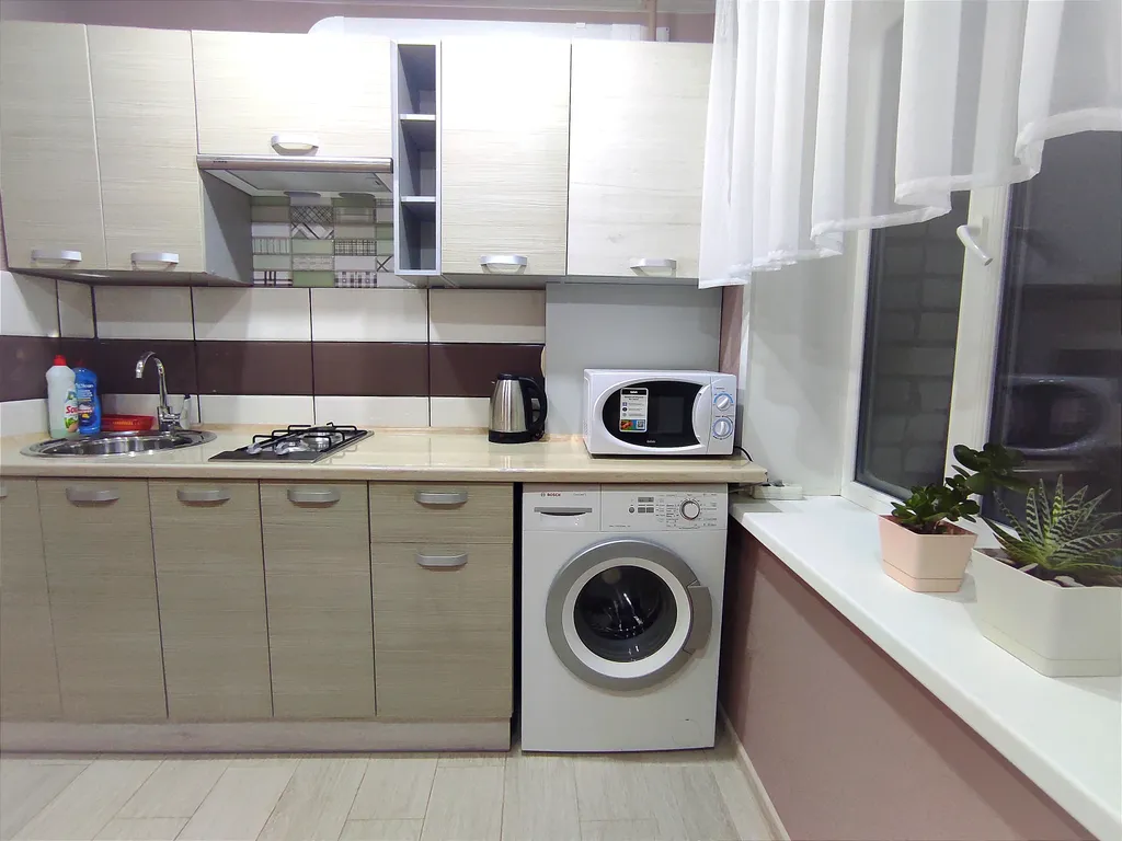 1-комнатная квартира рядом с ТРЦ Макси, федеральный центр травматологии