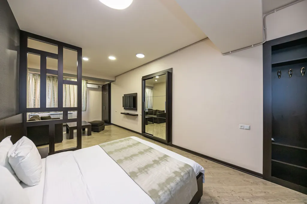 Студия в новом доме с консьержем в самом сердце города