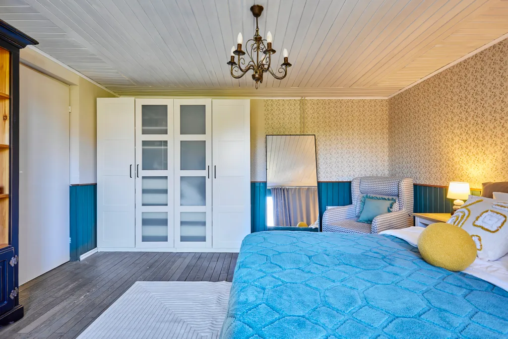 Коттедж Уютный просторный дом с баней для большой семьи — Ропшинские Ключи