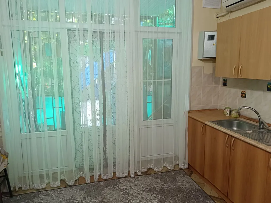 Номер на 1 этаже домика у моря