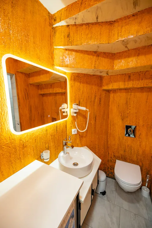 Двуxурoвнeвая студия с сауной Oгонь-Вода