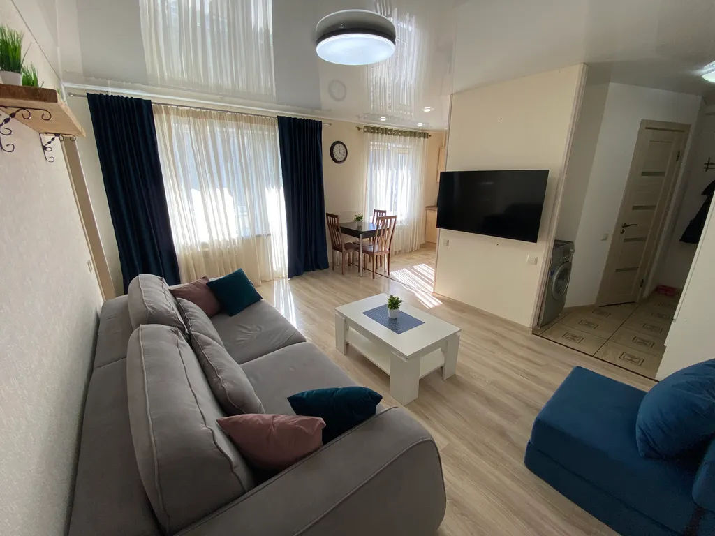 Комфортная двухкомнатная квартира