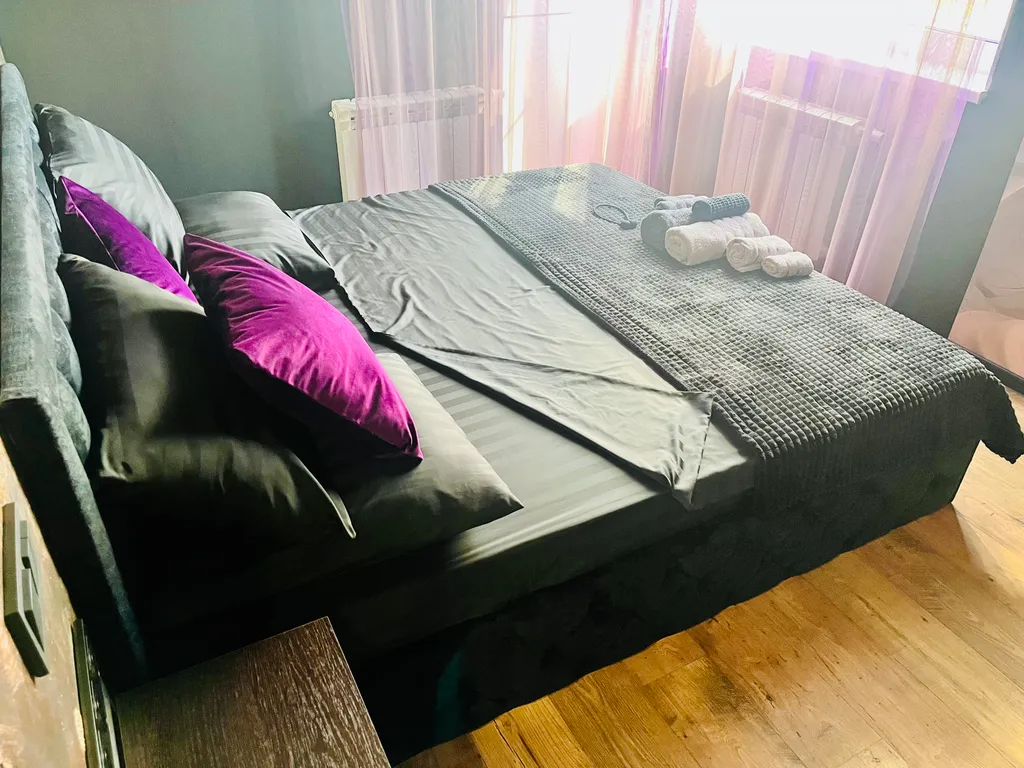 Стильная квартира с пилоном