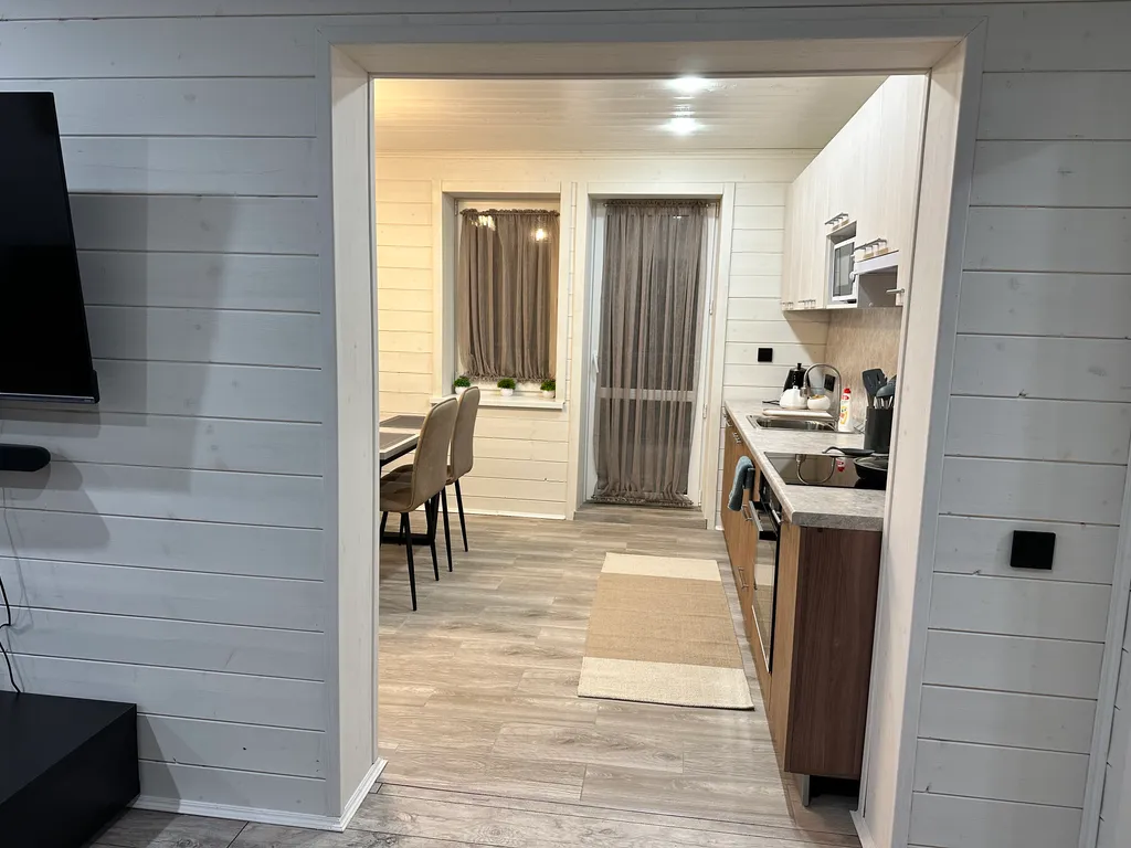 Дом на участке 6 сот.