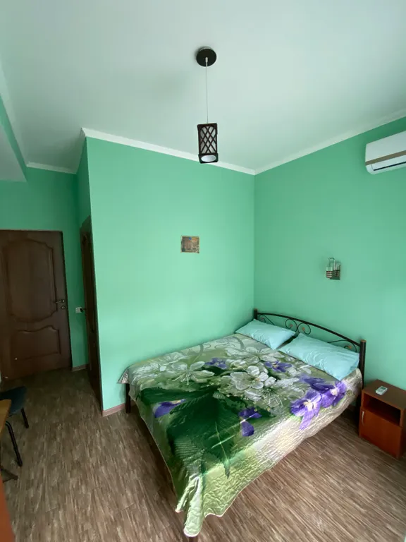 Квартира Двухметсный номер стандарт в Гурзуфе недалеко от моря — аренда посуточно в Гурзуф