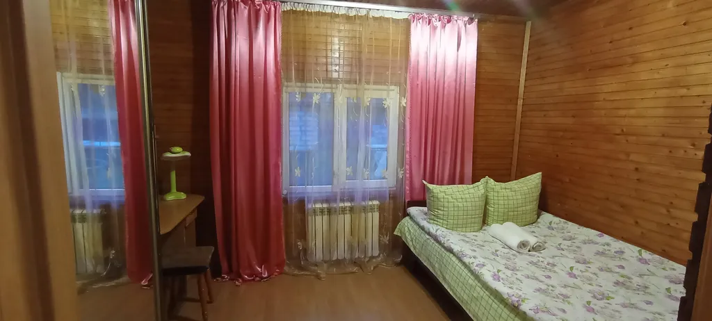 Домик у леса Borovlyany Lighthouse с 3-мя комнатами