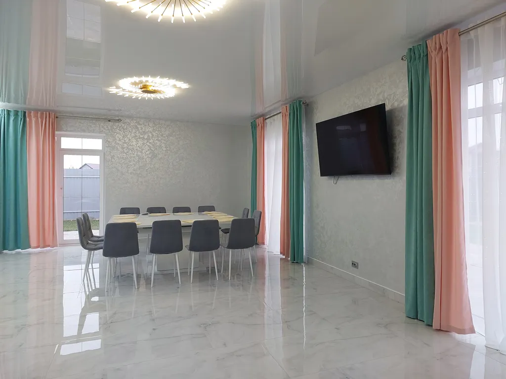 Новый уютный коттедж на берегу реки