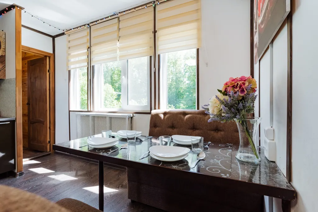 Бунгало на берегу озера в границе леса