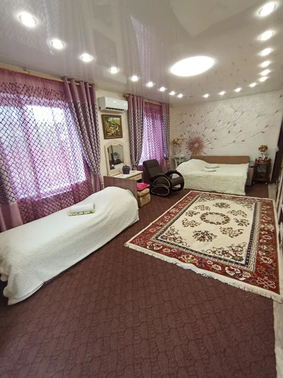 Уютная комната рядом с дольменами