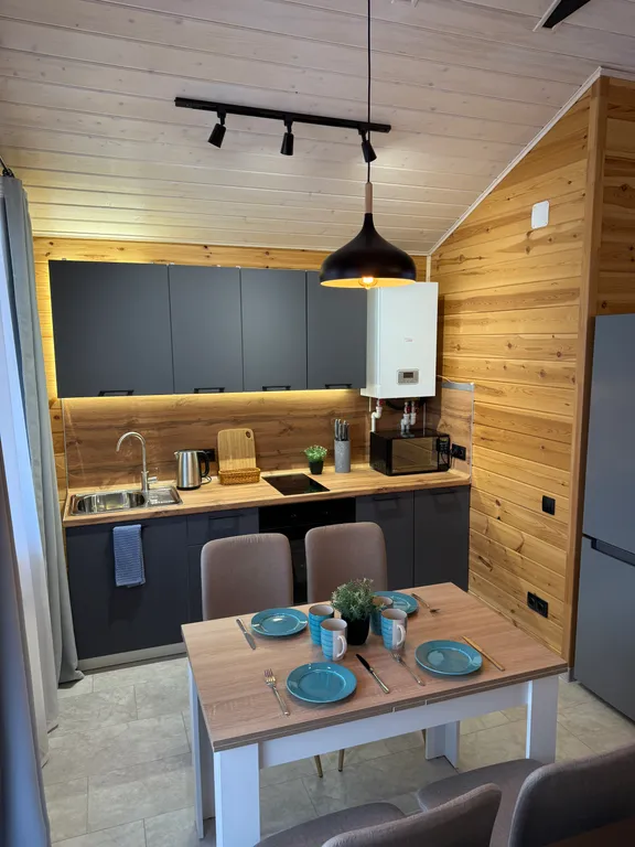 Одноэтажный двухкомнатный дом БарнХаус в черте города