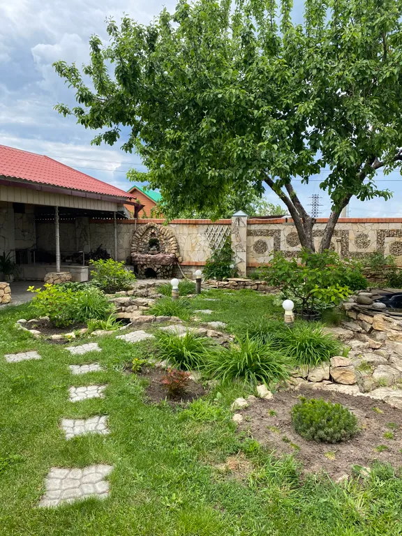 Уютный дом за городом