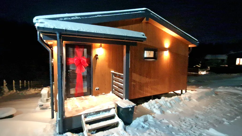 Дом Бархат с горячей купелью и панорамным видом на лесной склон