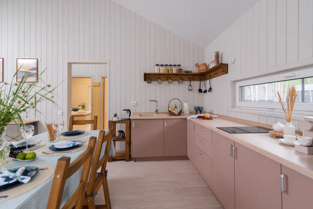 Дом с патио зоной на террасе