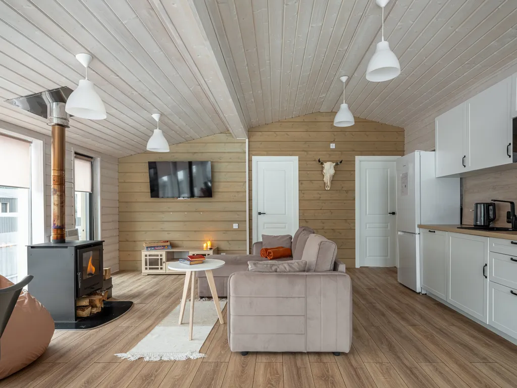 Семейный дом с камином