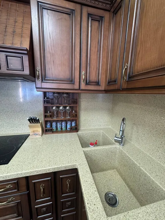 Дом Полюшко с бассейном