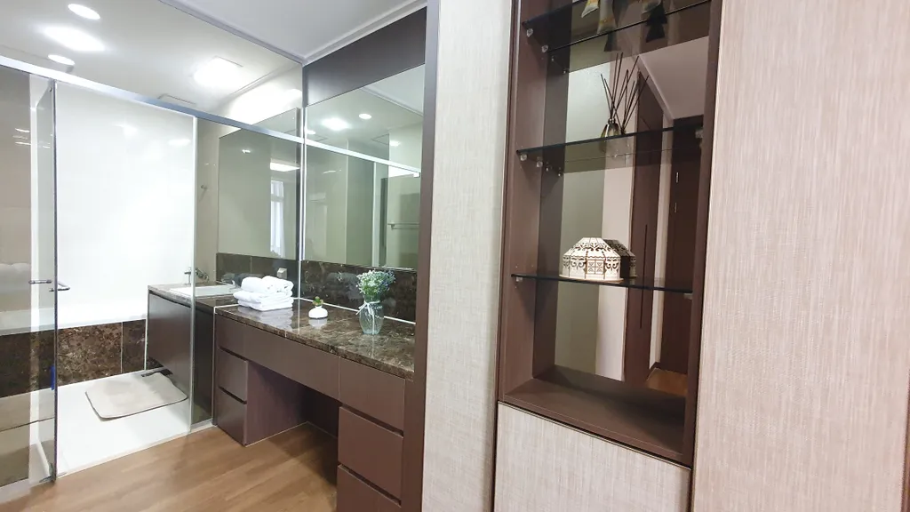 Квартира возле посольства США