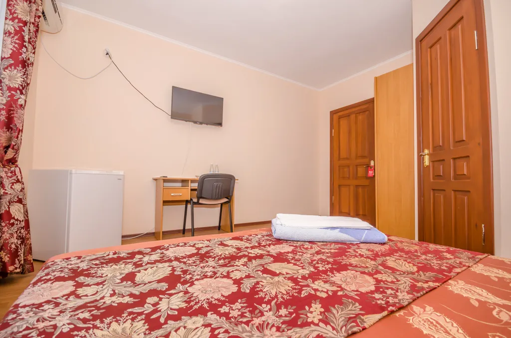 Двухместный стандарт с двуспальной кроватью