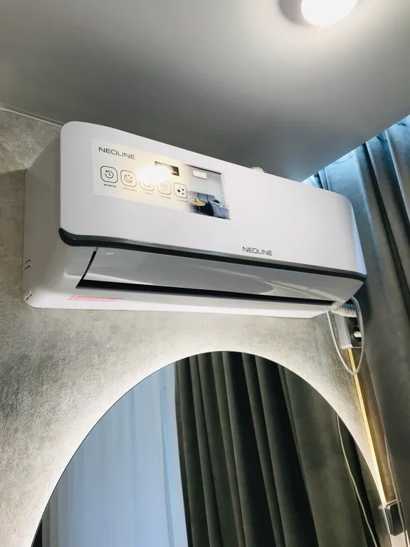 Современная шикарная с новым дизайнерским ремонтом квартира