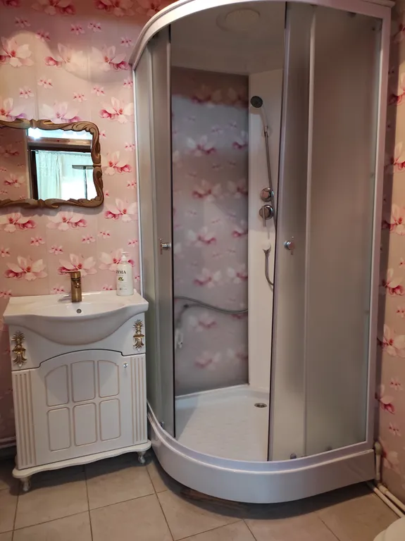 Квартира в центре курортной зоны с раздельными комнатами и кухней-гостиной