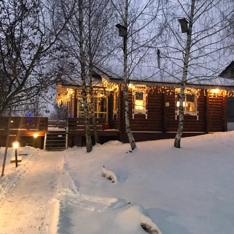 Коттедж Лада в черте города с сауной